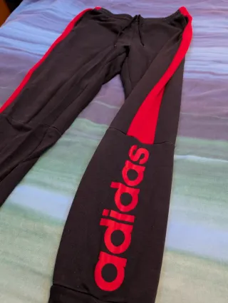 Pantalón Adidas Negro/Rojo