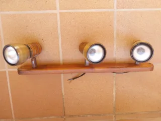 Lámpara 3 focos madera y metal