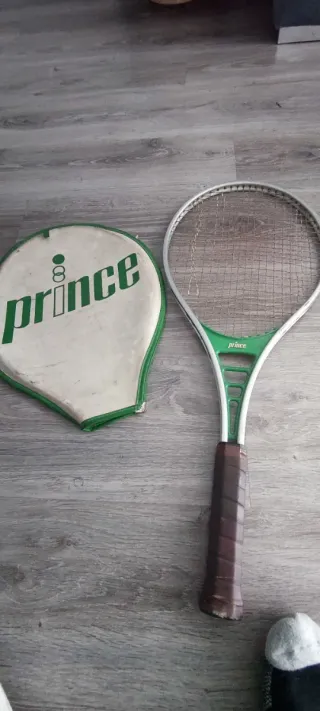 Raqueta de tenis Prince con funda
