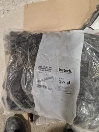 Cuñas autonivelantes Butech 300 uds.