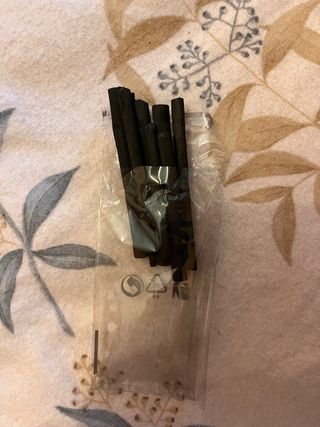 Libro de dibujo con material