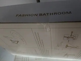 Grifo de lavabo metálico