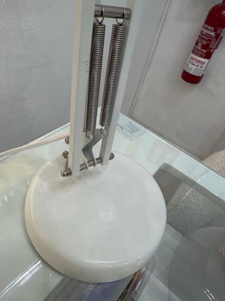 Lámpara de escritorio IKEA FORSÅ blanca