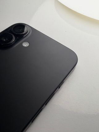 iPhone 16 Plus Negro con Garantía