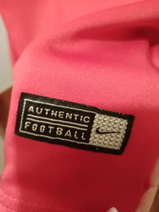 Sudadera entrenamiento Nike roja leer descripción