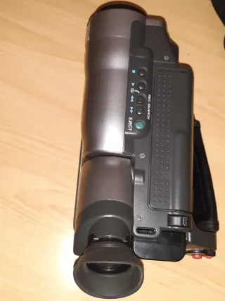 Videocamera Canon UC-V300 con accessori