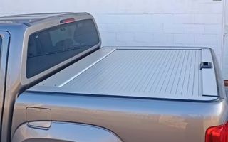 Persiana maletero VW Amarok 5 plazas.