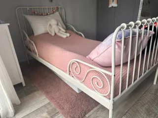 Cama infantil blanca Ikea