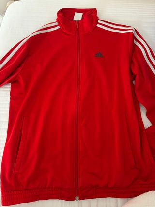 Chaqueta Adidas Roja con Rayas Blancas