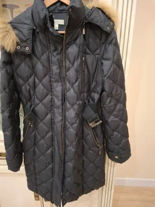 Anorak Sfera Negro Plumas