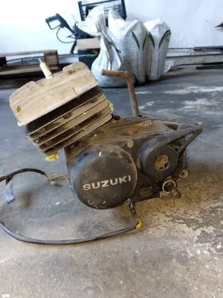 Motor Suzuki Minicross