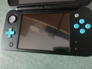 Sin usar - New Nintendo 2DS XL Azul - Impoluta