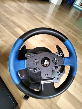 Volante e Pedaliera Thrustmaster t150rs
