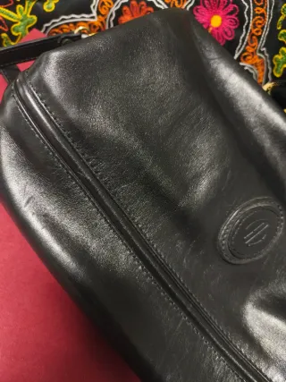 Bolso Piel Negro Estilo Médico