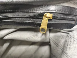 Bolso Piel Negro Estilo Médico