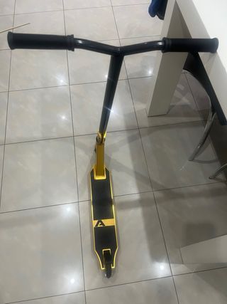 Patinete Apollo Dorado