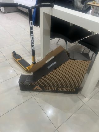 Patinete Apollo Dorado