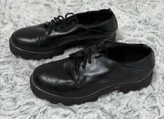 Zapatos Bershka negros cordones talla 38