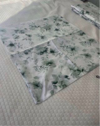 Funda nórdica floral y 2 cuadrantes