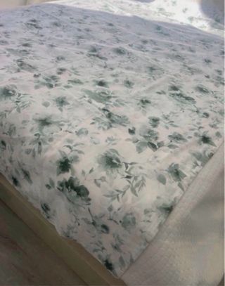 Funda nórdica floral y 2 cuadrantes