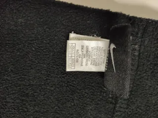 Sciarpa e berretto Nike e Refrigue