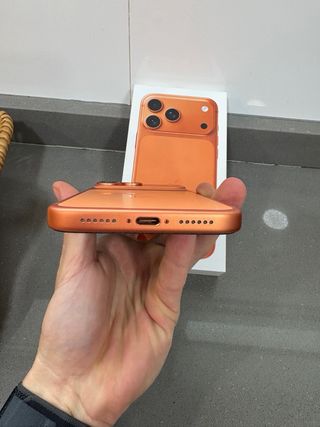 iPhone 17 Pro Max Apple store