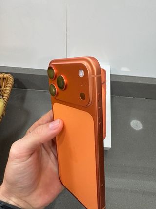 iPhone 17 Pro Max Apple store