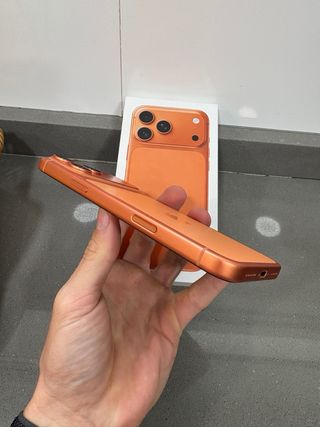 iPhone 17 Pro Max Apple store