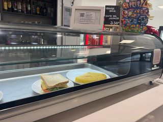 Vitrina refrigerada tapas