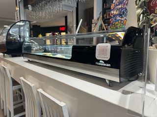 Vitrina refrigerada tapas