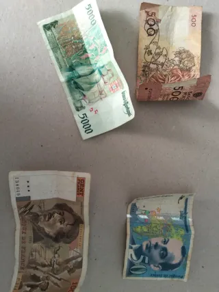 Lote Billetes Antiguos Portugal y Francia