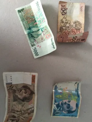 Lote Billetes Antiguos Portugal y Francia