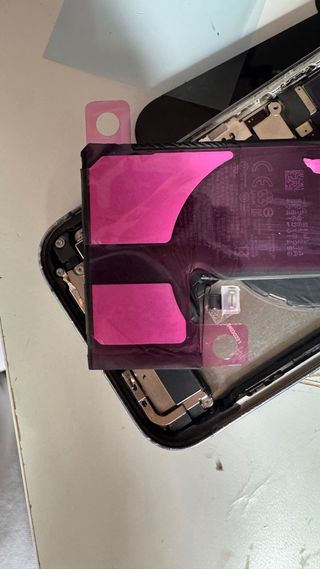 Batteria iPhone 14 Pro 83%