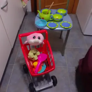 Cocinita de juguete y paraguas Princesas