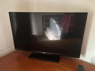 Televisión Philips Negra 32"