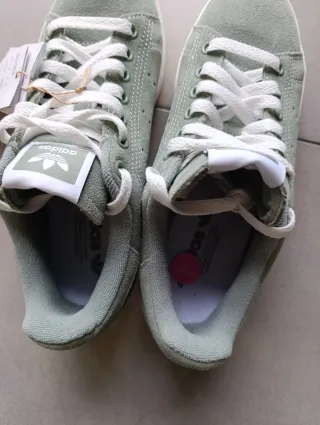 Zapatillas Adidas Stan Smith Verdes. SIN ESTRENAR