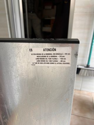 Cocina de gas blanca con cristal