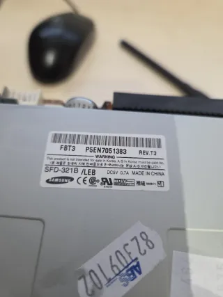 Lector CD/DVD LG, Philips + Disquetera