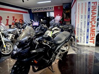 SUZUKI GSX 650F Sportbike