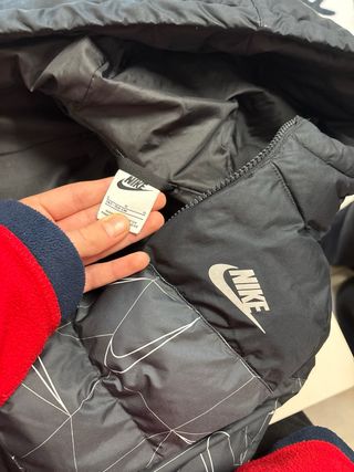 Giubino Nike nero con stampa