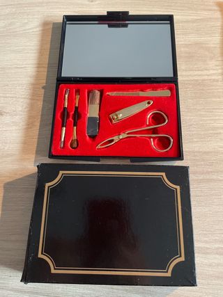 Neceser Kit Manicura y Maquillaje Dorado