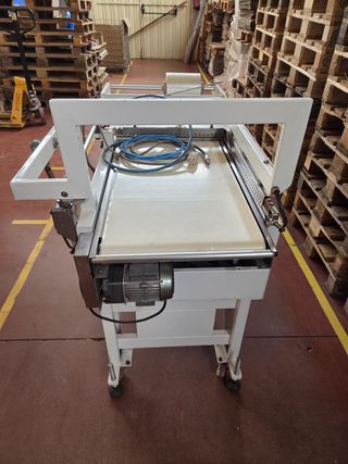 Soldadora en L semiautomática Raelma Impecable