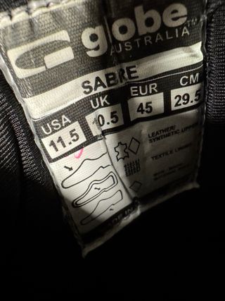 Zapatillas Globe Negras y Verdes