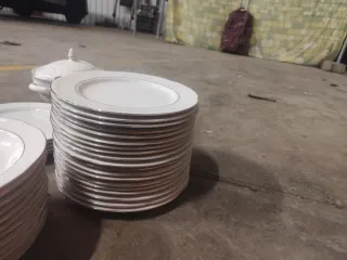 Hermosa vajilla vintage de porcelana