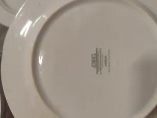 Hermosa vajilla vintage de porcelana