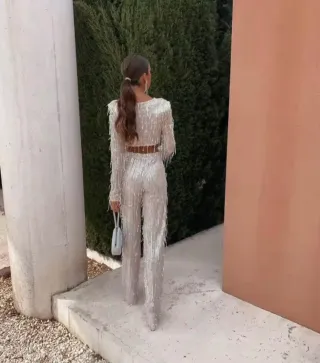 Traje de fiesta beige