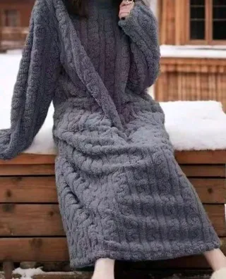 Bata manta gris talla única,nueva.sin estrenar