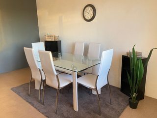 Conjunto Comedor Mesa Cristal y Sillas + Envio