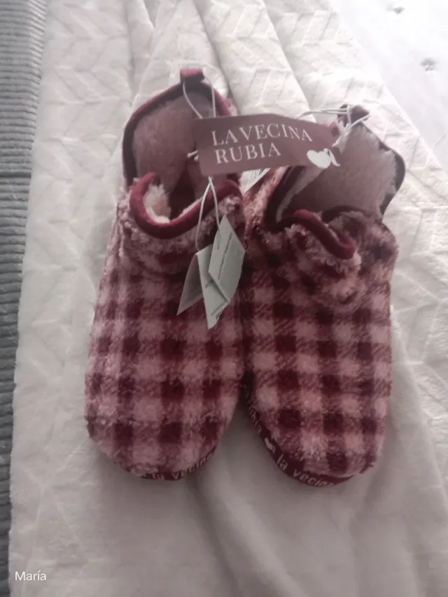 Zapatillas La Vecina Rubia rosas