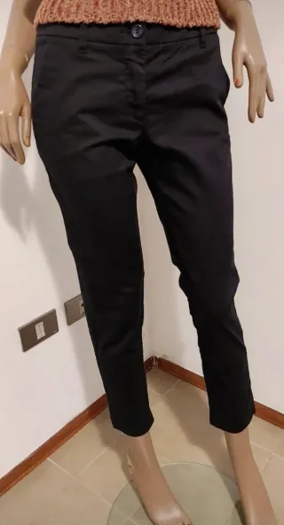 Pantaloni neri eleganti